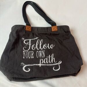 NWOT 31 Thirty One Canvas Wander Gray Canvas Tote Follow Your Own Path Retired